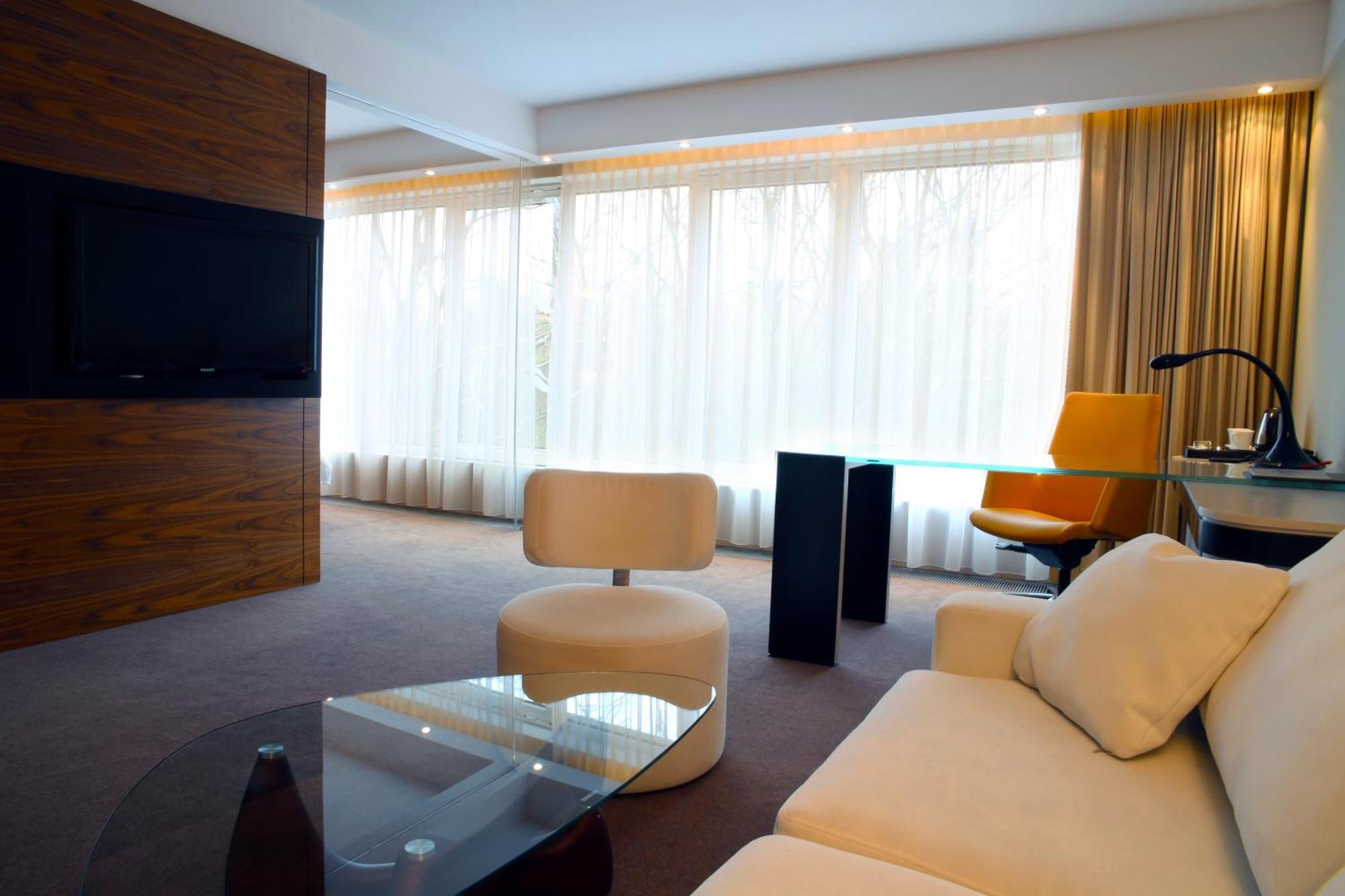 Hotel Narvil Conference & Spa سيروتك المظهر الخارجي الصورة